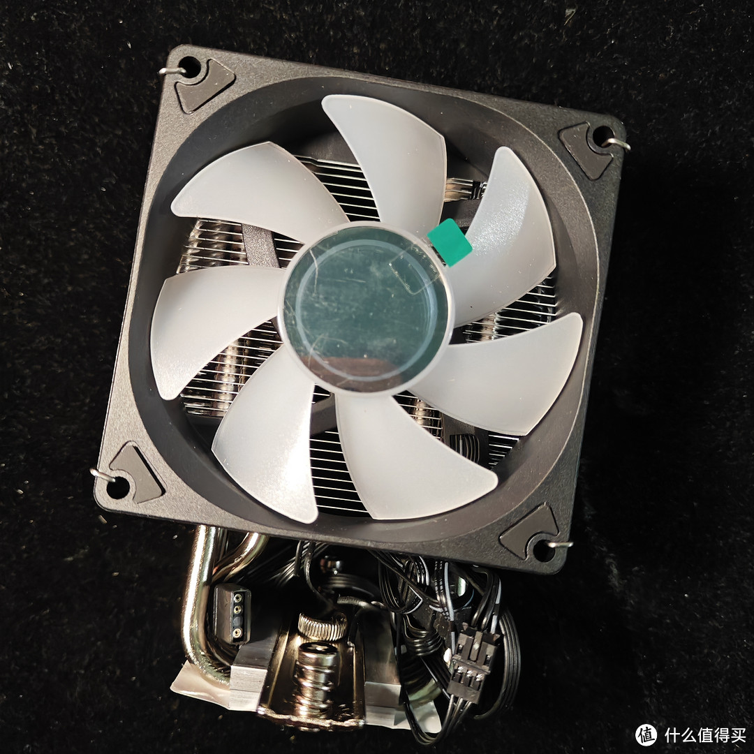 乔思伯风冷散热器,让CPU冷静下来。