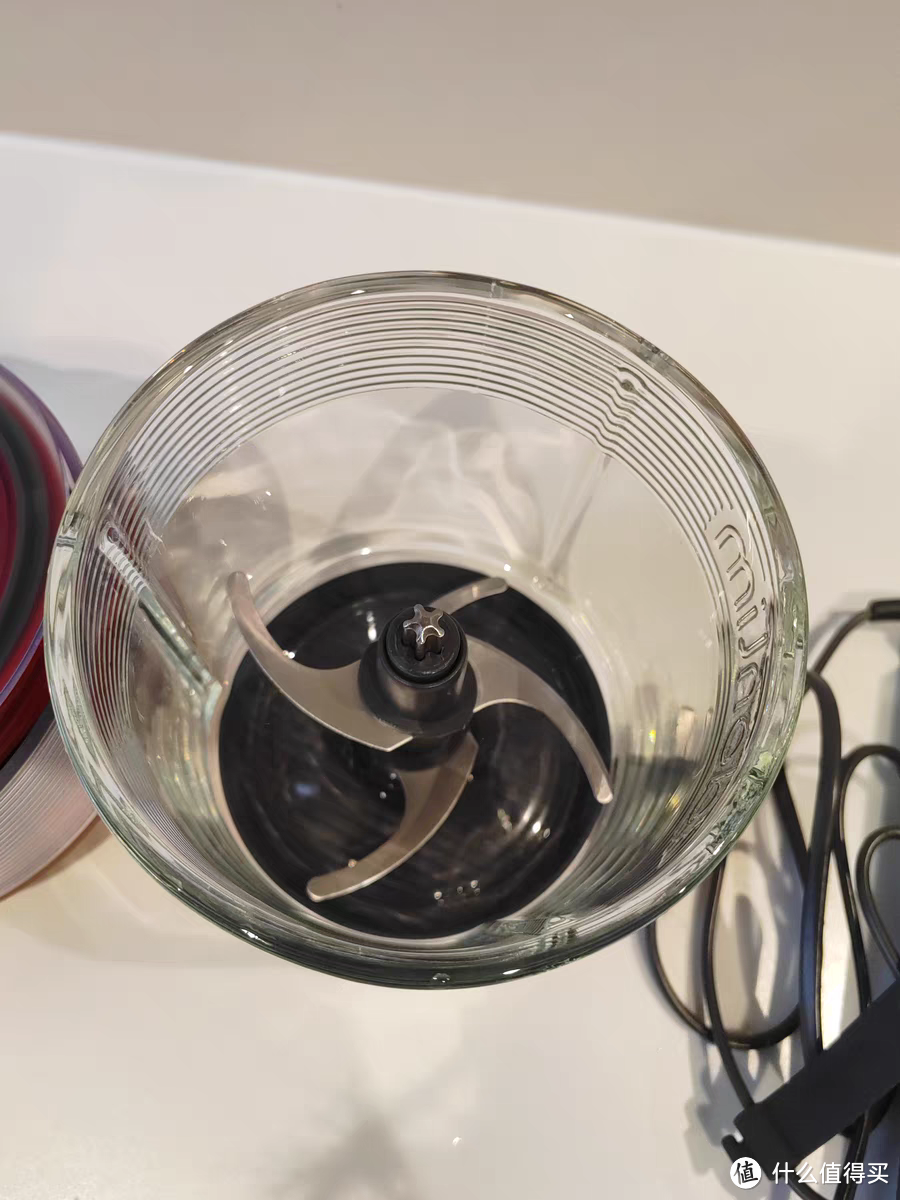 东菱佐料机绞肉机：家用全自动多功能搅拌机，备餐料理机的革新之选