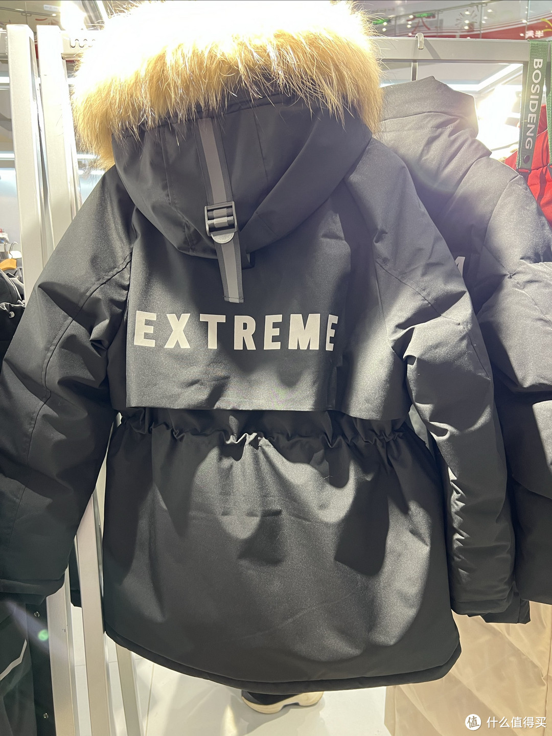 买件黑色的波司登极寒羽绒服,过春节,怎么样