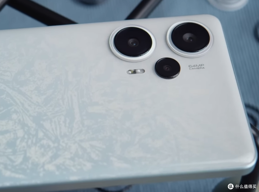 100万跑分手机出现“神价”,256GB仅1380元:5000mAh+67W+181g重