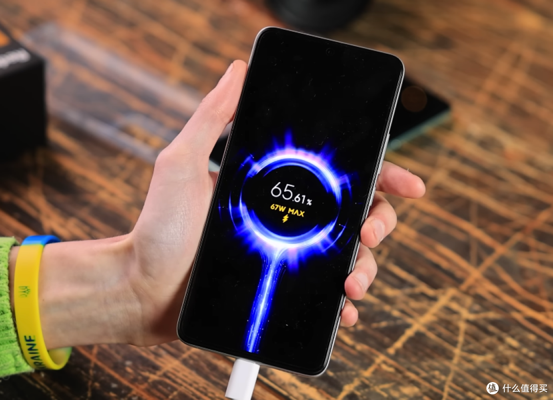 从3599元降至2224元,2K屏+5500mAh+无线充,已收获100W+热评