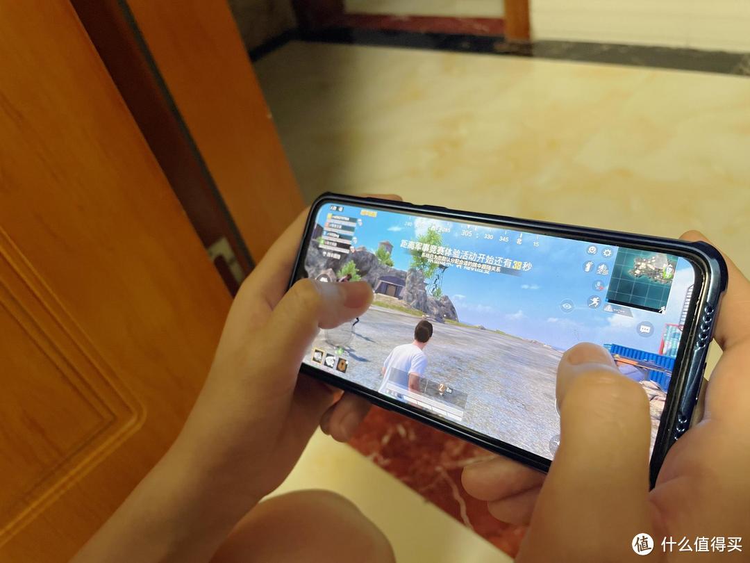 双频千兆WIFI6,告别延迟,游戏快人一步,锐捷黑豹电竞路由器
