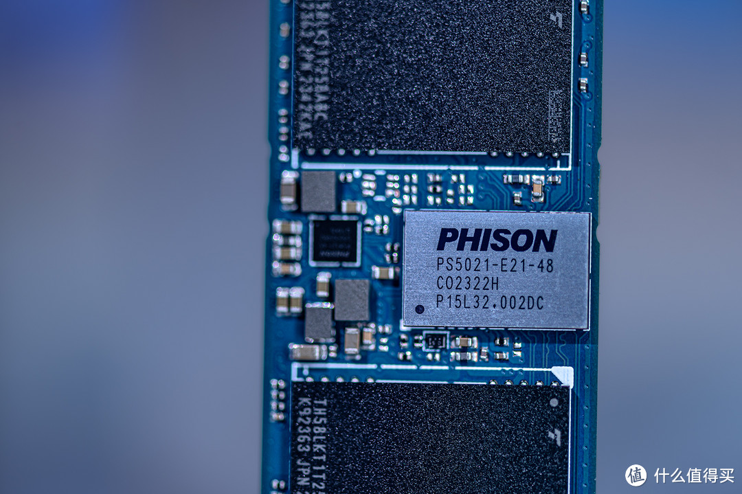 原厂颗粒稳定之选，1200TBW写入量超耐久，铠侠PCIe4.0 SD10极至光速SSD体验