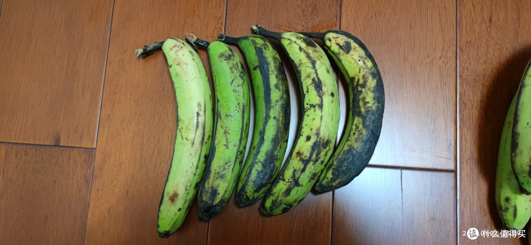 过了一年了,关于这个跨年香蕉,我有一好消息和一个坏消息消息给大家交代!