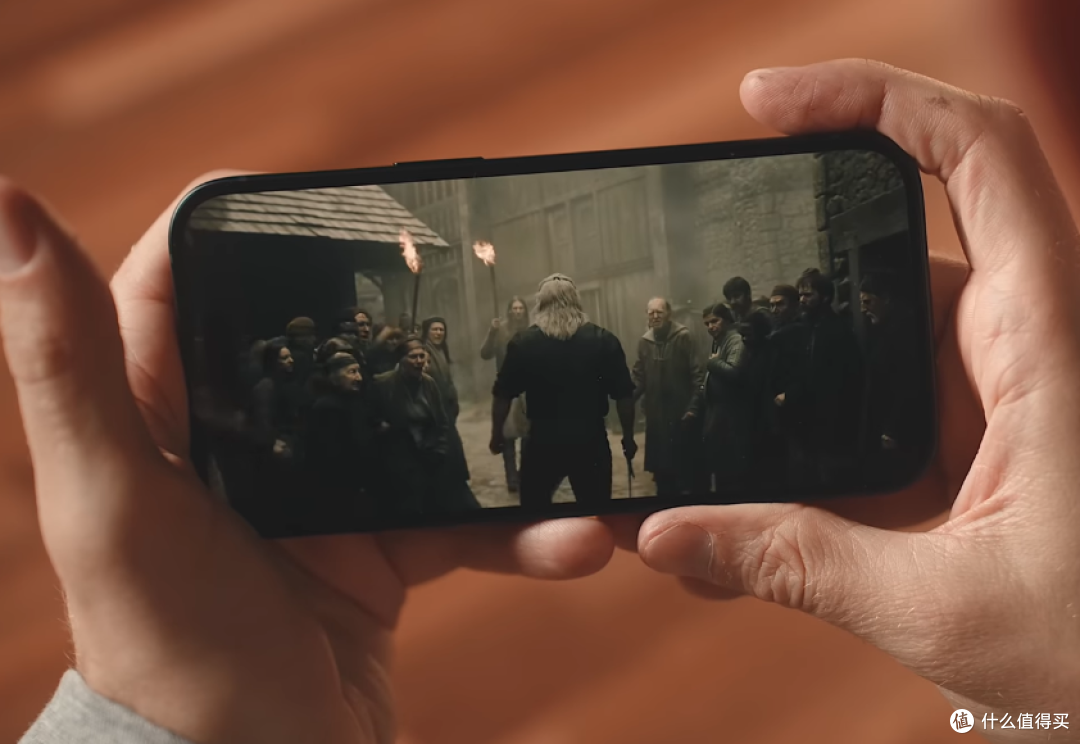 还是成了“真香机”,iPhone15跌价1200元,从没人买到抢着买