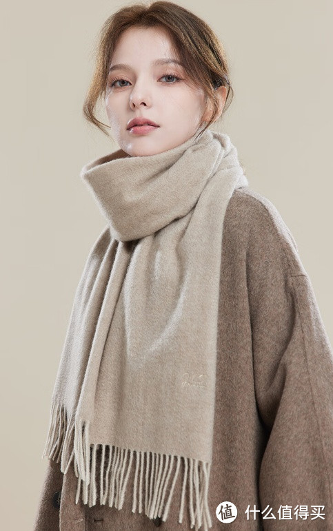 玖慕（JIUMU）纯羊绒围巾 WR046：小山羊绒，温暖亲肤