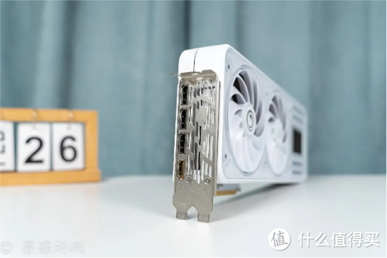 行家出手,显卡的颜值和可玩性提升一大截,影驰RTX4070 20周年纪念版显卡 评测
