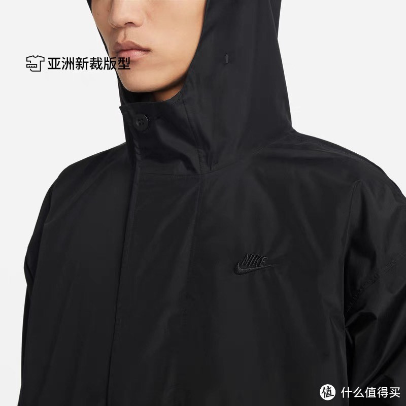 NIKE SPORTSWEAR STORM-FIT ADV TECH PACK GORE-TEX 男子三合一两件套外套：驰骋风雨的无畏勇士