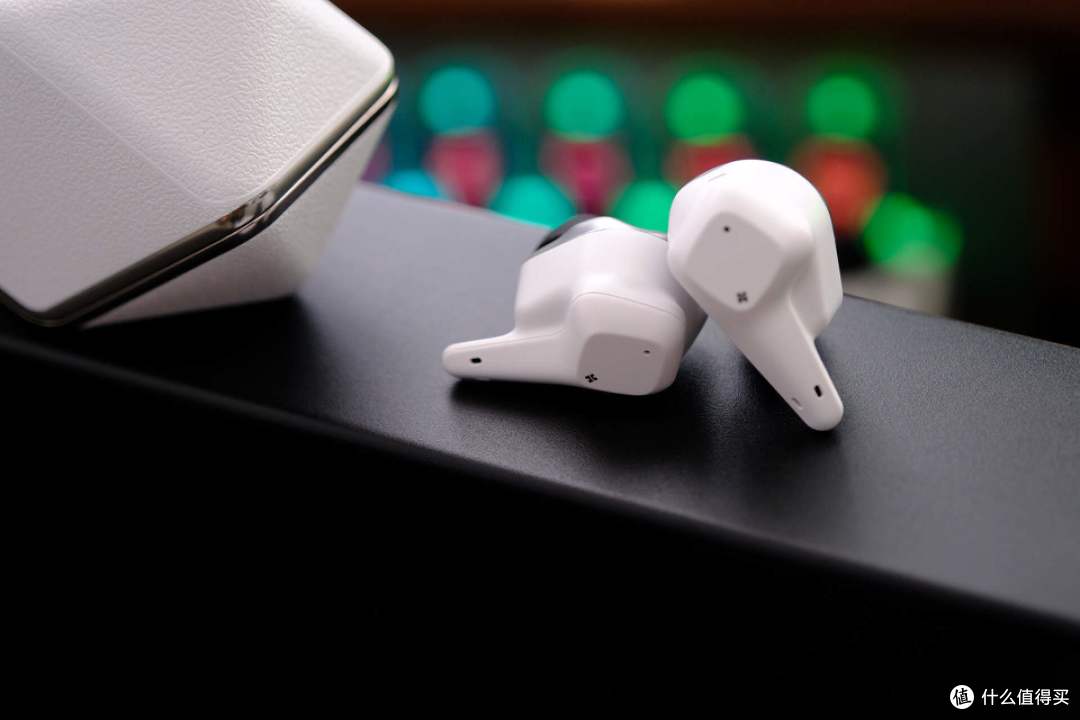 纯胆味音色与高级感颜值的混合体,HIFIMAN Svanar Wireless Jr青春版无线天鹅体验!