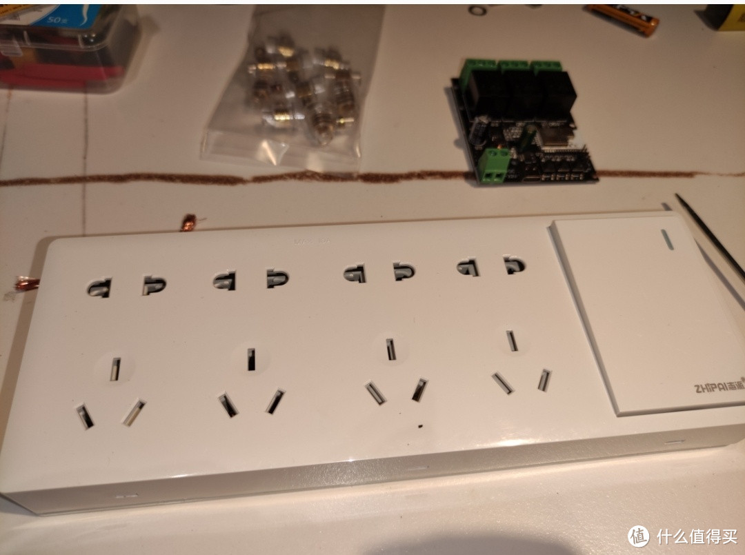 用之前25元买的3路蓝牙mesh通断器做了一个接线板（低功率）