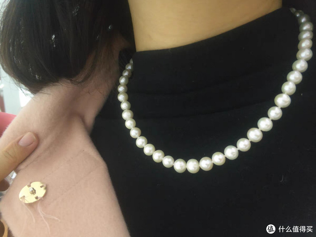 珍珠项链的潮流搭配：让你瞬间成为时尚焦点！