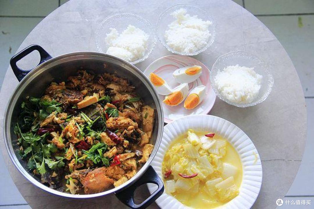 我家天冷15天晚餐,米面结合,炒菜炖菜都有,暖和又提高抵抗力