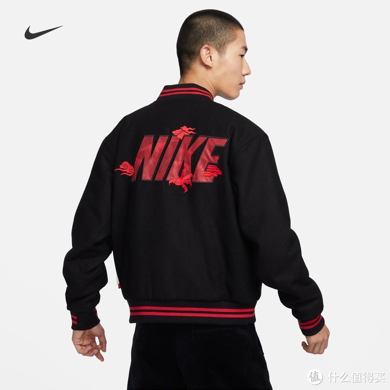 NIKE SPORTSWEAR CHINESE NEW YEAR 男子运动夹克：唤醒龙之力量，璀璨新春