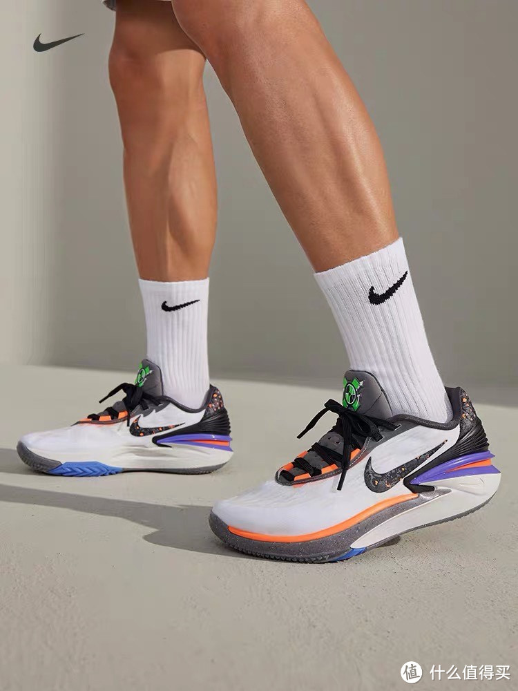 疾如闪电，轻若飞燕：Nike Air Zoom G.T. Cut 2 EP 篮球鞋的赛场传奇