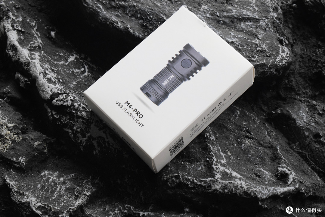短小又强悍,随身照明利器!在路上M4 PRO迷你EDC手电体验