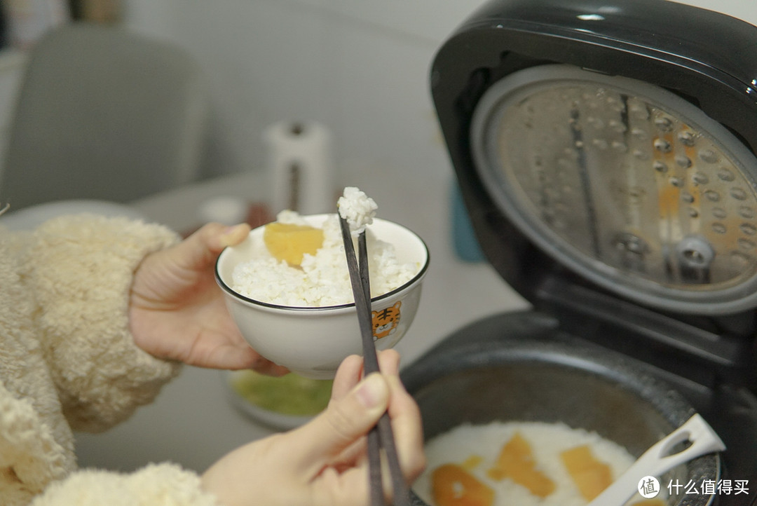 煮饭十年，用了4个电饭煲，终于搞懂300块和500块电饭煲的区别了