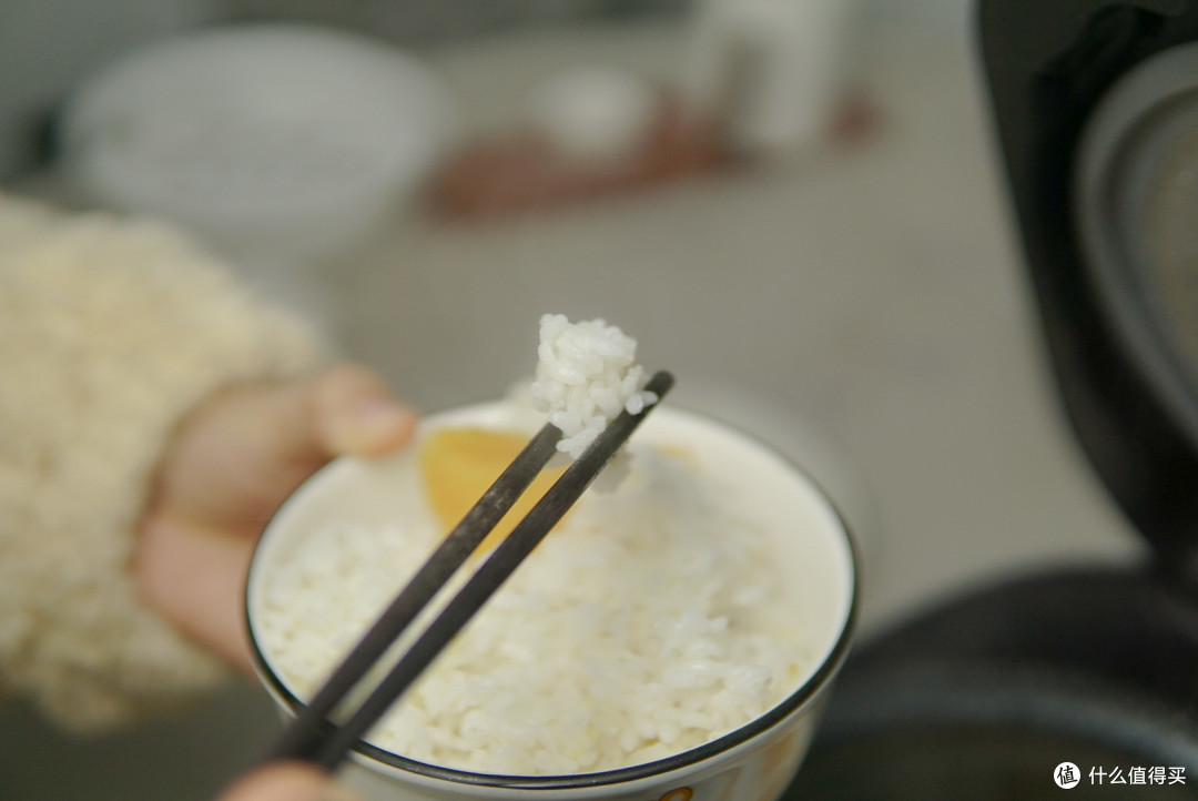 煮饭十年,用了4个电饭煲,终于搞懂300块和500块电饭煲的区别了