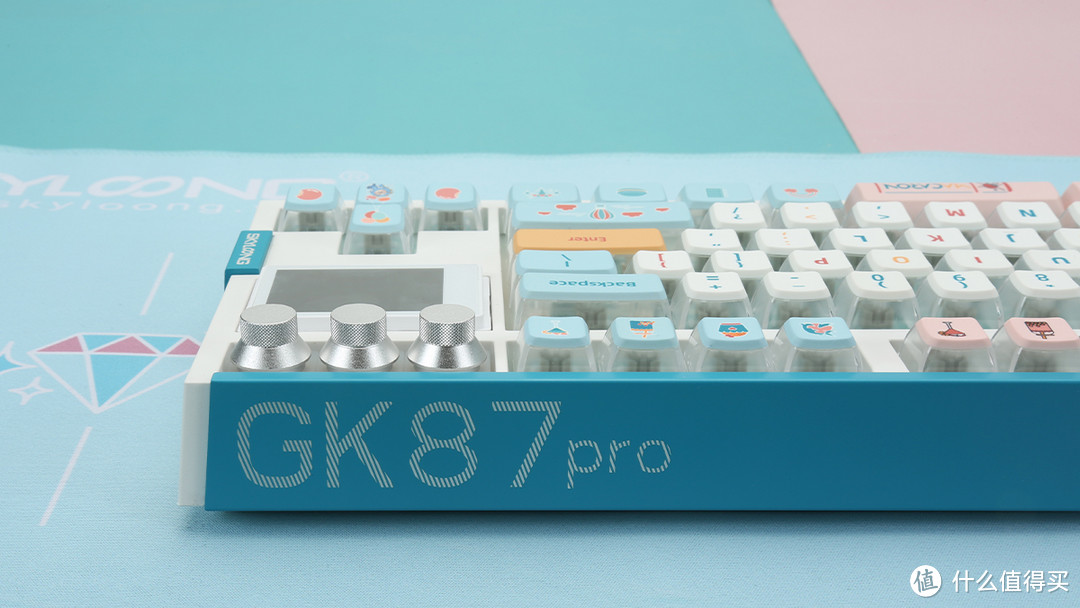 SKYLOONG小呆虫GK87 pro V2机械键盘评测：彩屏升级，功能更强