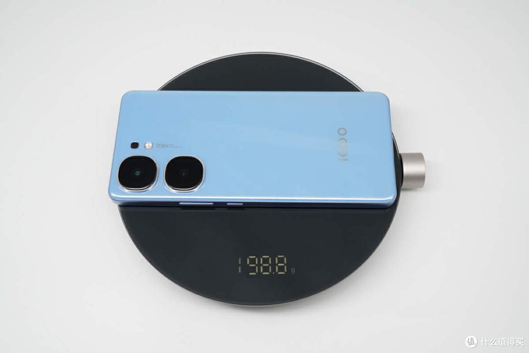 高性能狂飙，120W+5160mAh 续航顶级游戏体验，iQOO Neo9 Pro 手机充电评测