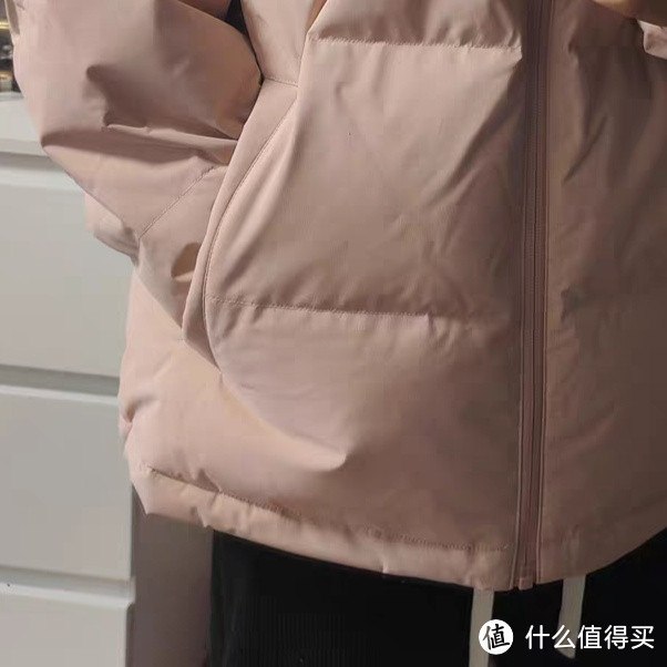 冬季怎么能够少得了羽绒服呢？