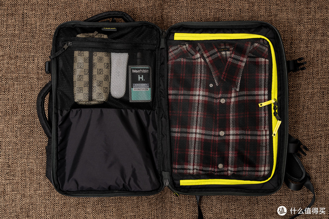 纠结许久还是下手了，INCASE EO Travel Backpack，这个背包太能装了