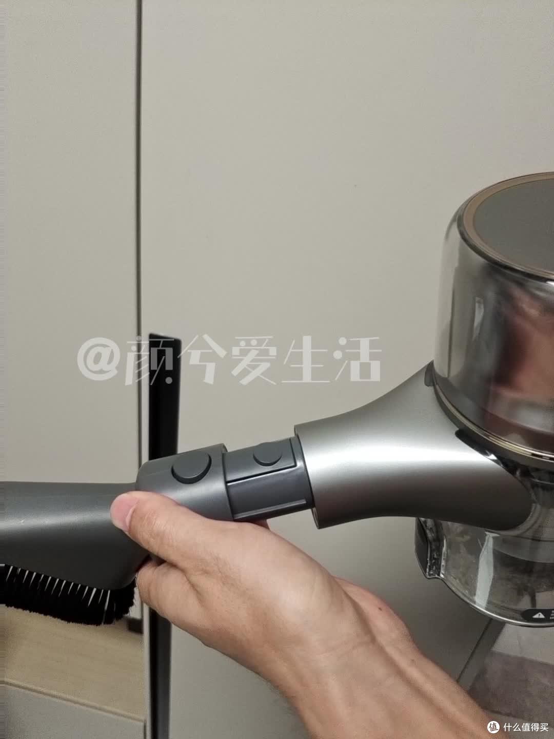 带绿光显尘技术的吸尘器清洁更干净吗？