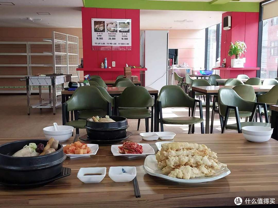 「济州美食」红参名家参鸡汤：韩国宫中料理的传承与新意