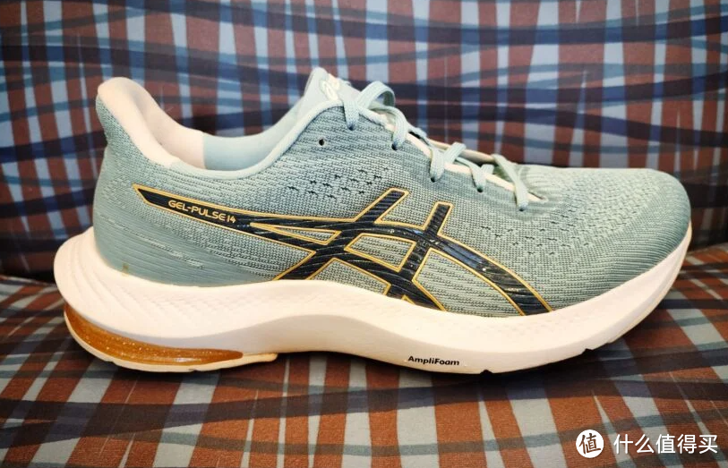 推进更自如的ASICS MAGIC SPEED 3