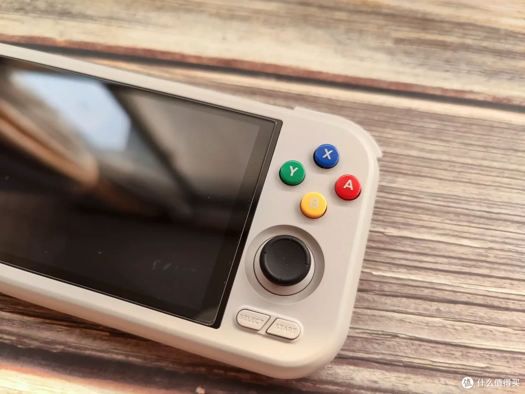 小屏毕业机 Retroid Pocket 4 Pro 安卓掌机深度测试