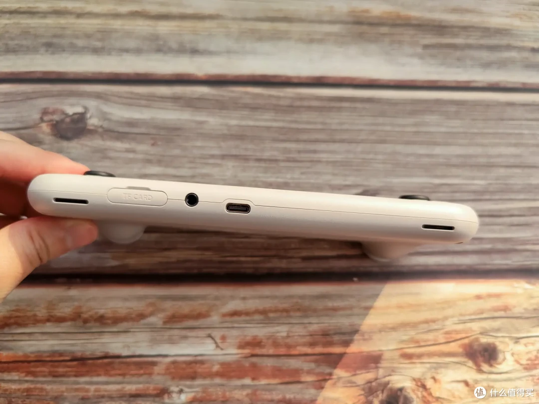 小屏毕业机 Retroid Pocket 4 Pro 安卓掌机深度测试