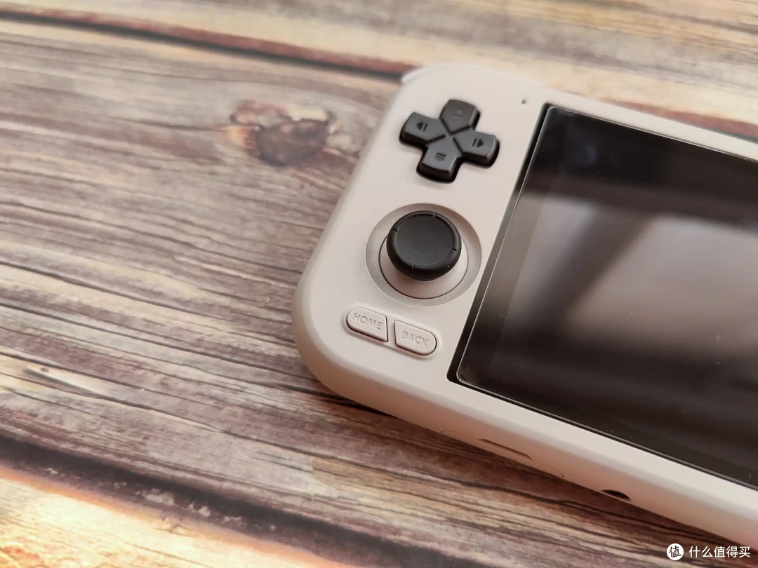 小屏毕业机 Retroid Pocket 4 Pro 安卓掌机深度测试