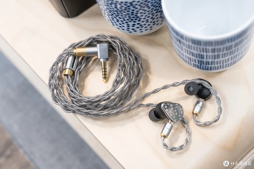 ddHiFi Nyx Pro:聊聊“升级线”的自我修养