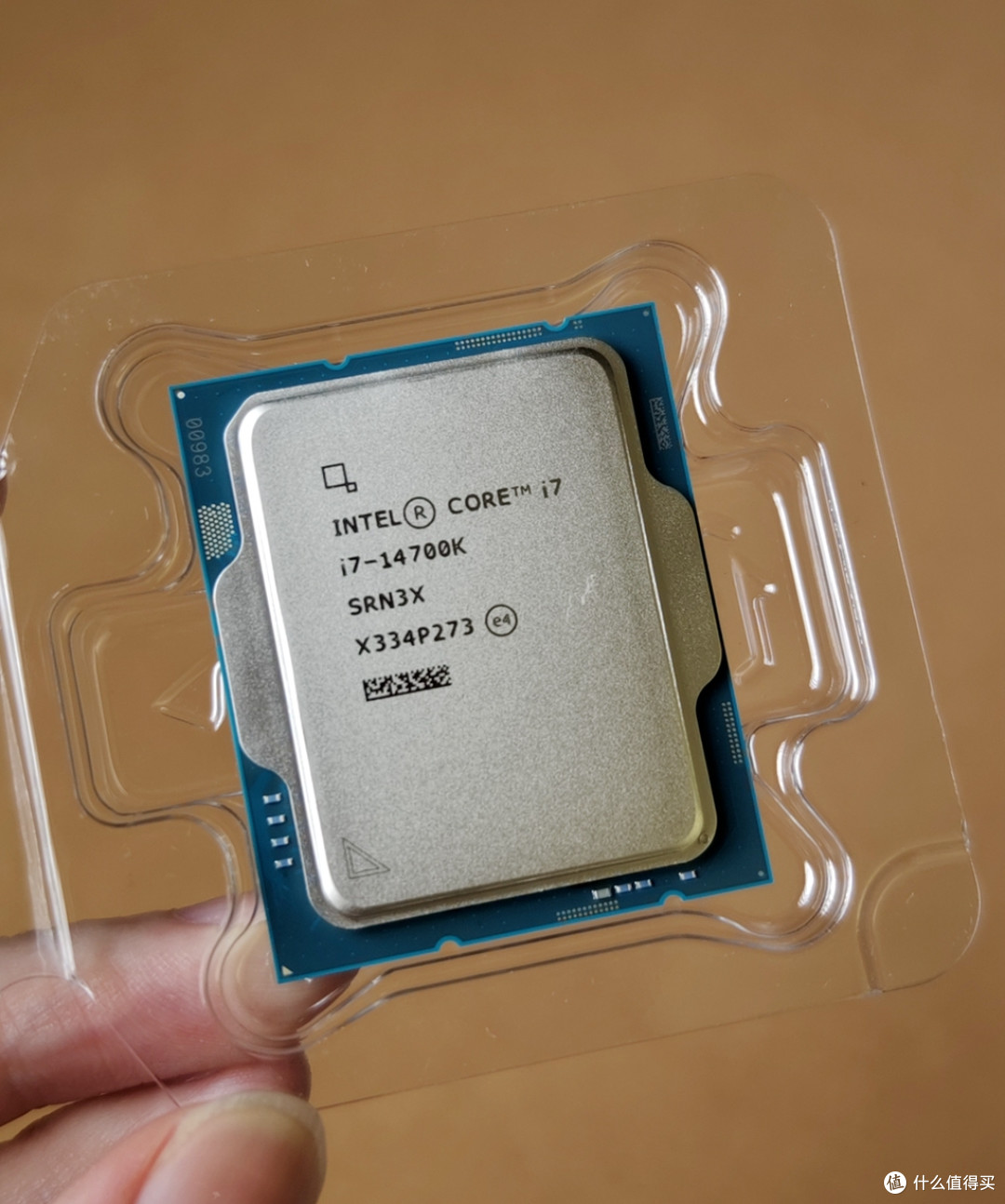 优雅!供电线不见了 - 影驰20周年RTX 4070显卡实测解析