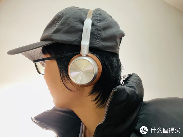 出街的百搭时尚单品，iKF R1 头戴式穿搭蓝牙耳机开箱实测