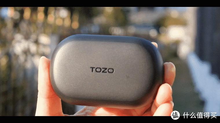 开放式耳机也能谈音质，开放式无线耳机新高度。TOZO Open开放式蓝牙耳机
