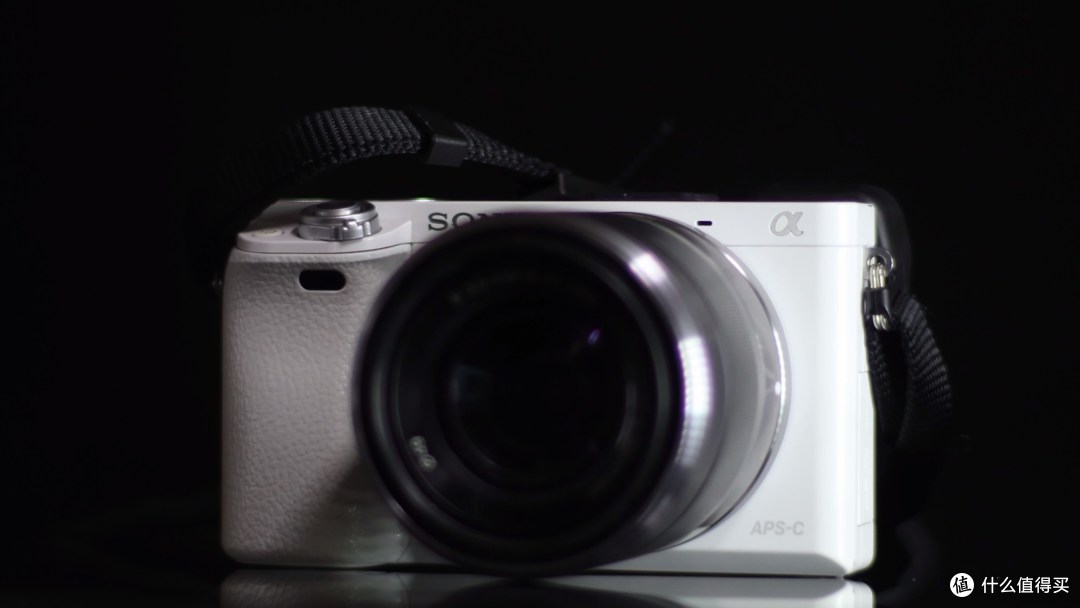 索尼(sony)alpha6400aps-c画幅微单数码相机标准套装黑色(selp1650