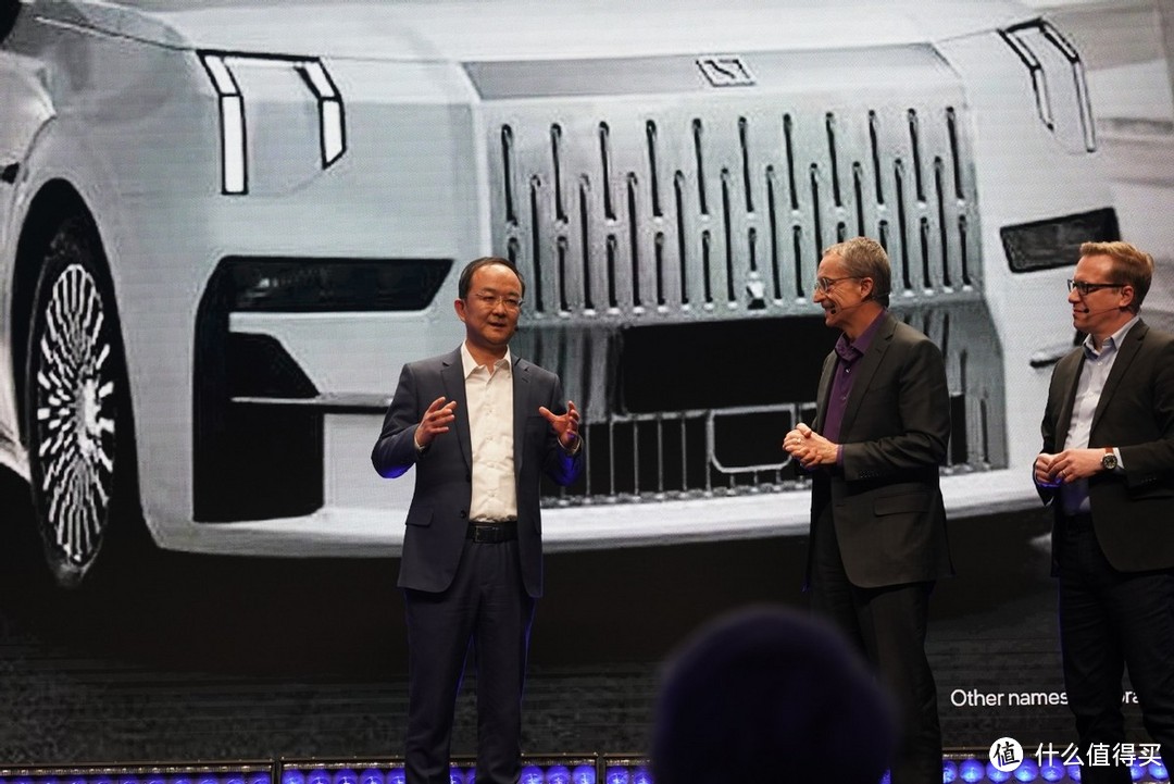 CES2024 | 英特尔宣布加速汽车领域布局,将AI PC引入智能驾舱