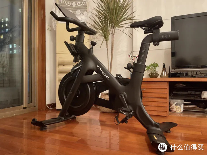 告别健身房！动感单车让你在家轻松锻炼！