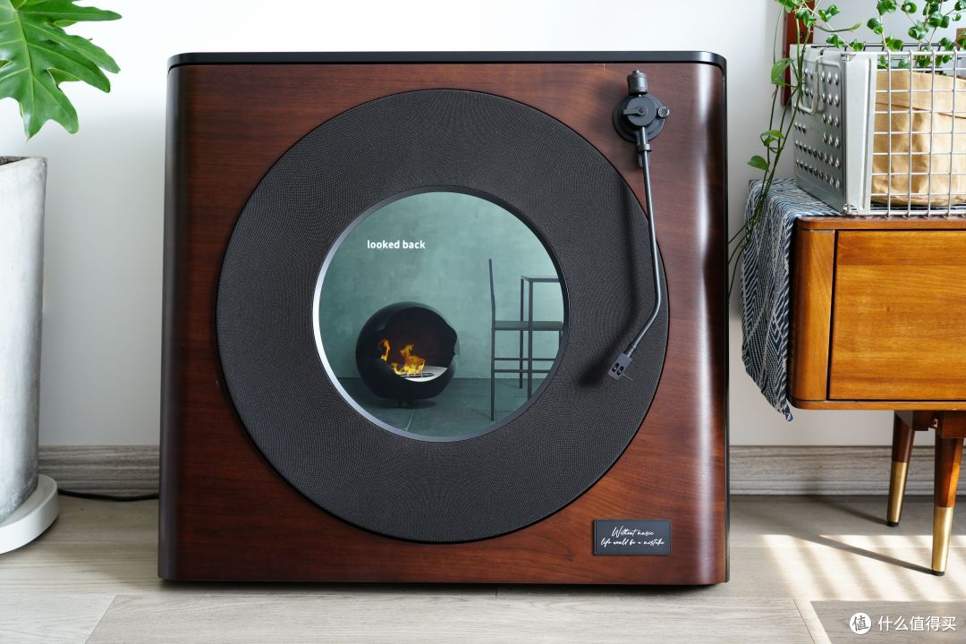 大空间家居美学之选,morror art唱片歌词音箱r2 新品测评