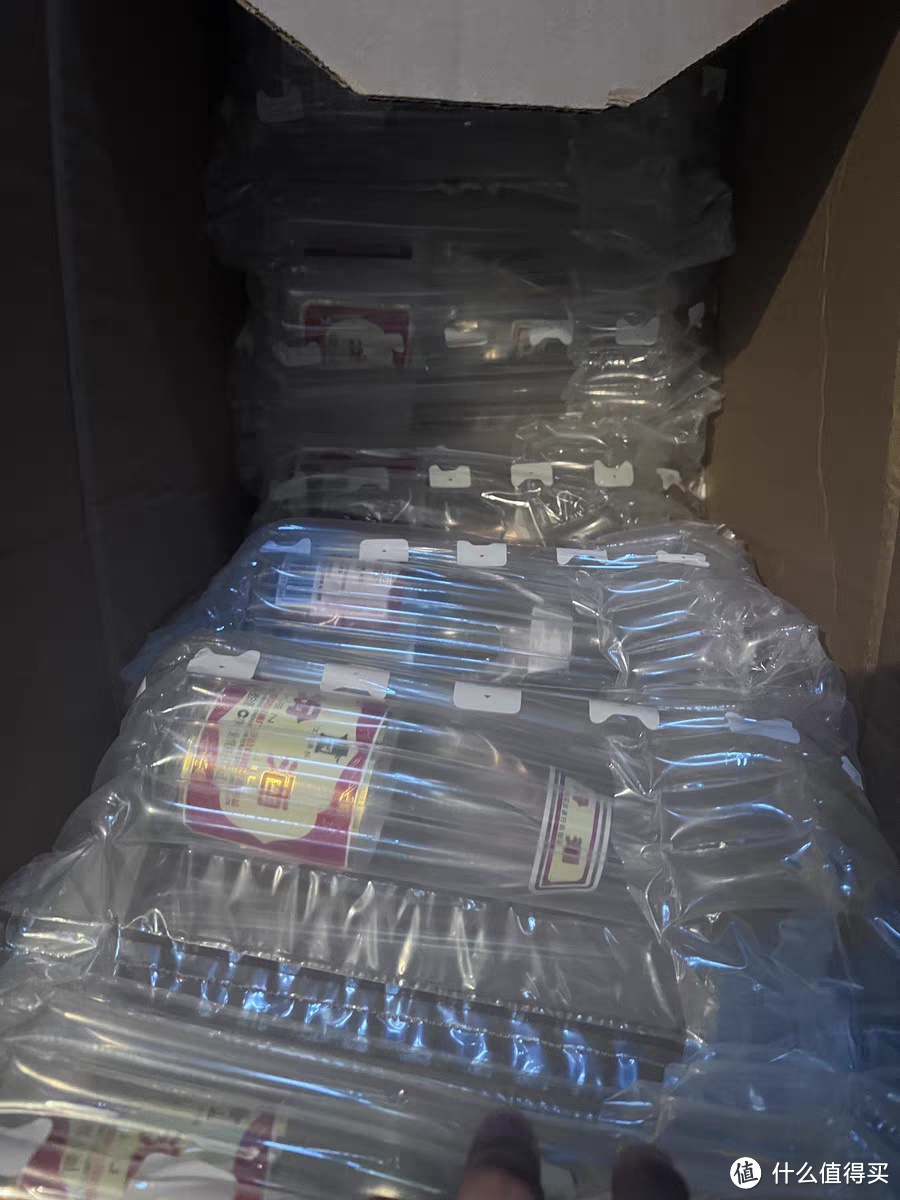 马上就是过年了,给老爸买箱汾酒,感谢他一年的辛苦付出