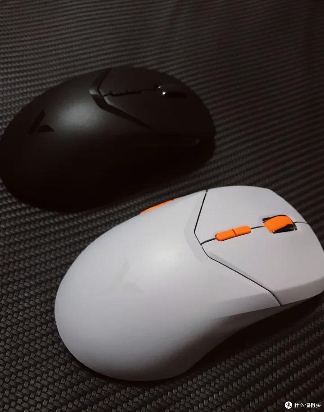 雷柏VT9PRO&VT9PRO Mini:轻量化鼠标的双生花,玩家手中的控操利器