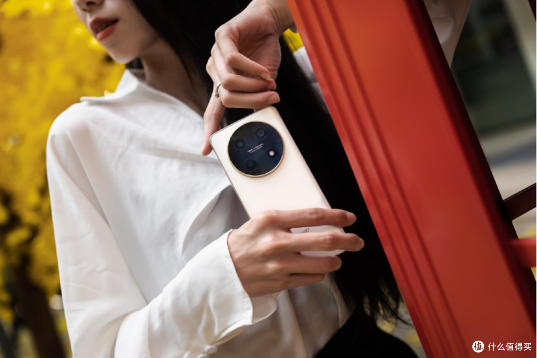 既是实力派手机也是时尚单品!看华为畅享 70 Pro
