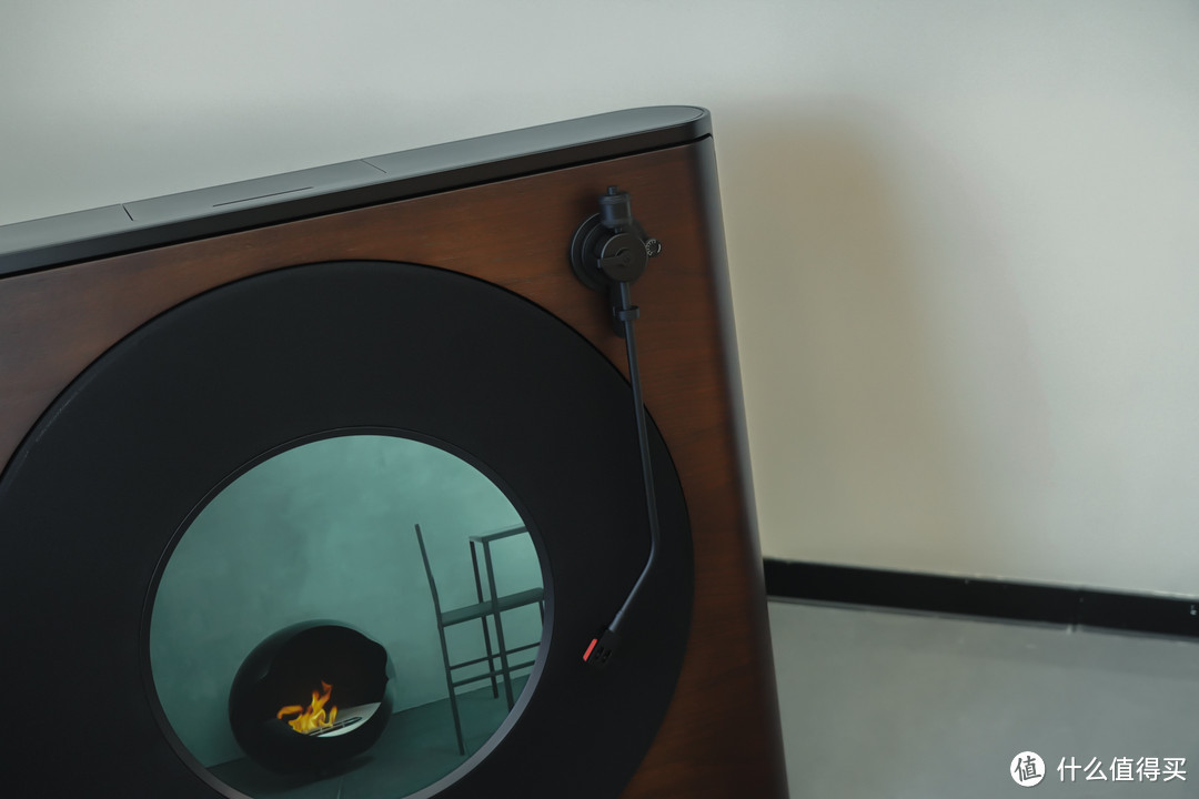 是音箱也是艺术品，唱机造型致敬黑胶音效丨MORROR ART 歌词音箱R2买到啦