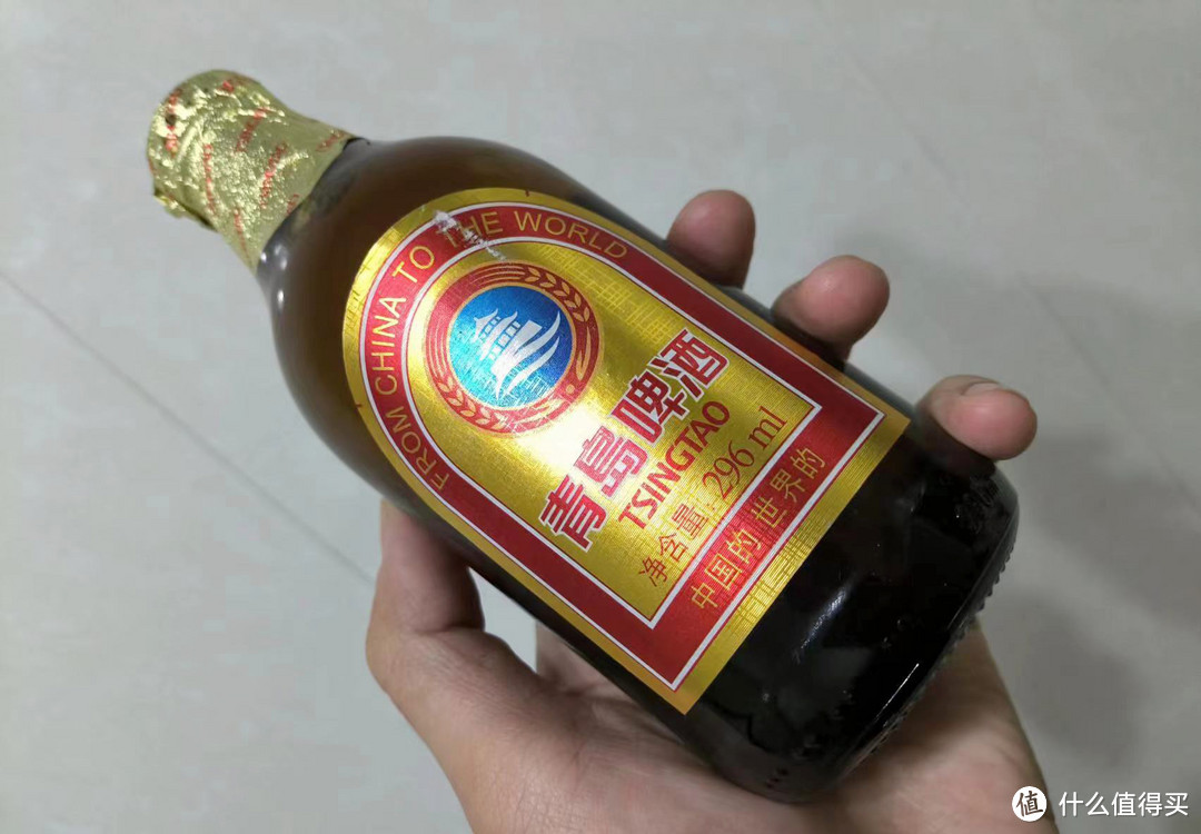 青岛啤酒小棕金，喝着口感还不错。