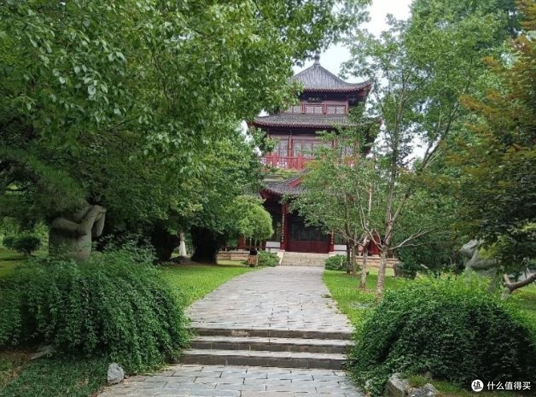 武汉江南风格园林,地铁直达适合免费遛娃拍照,还有荷花花海