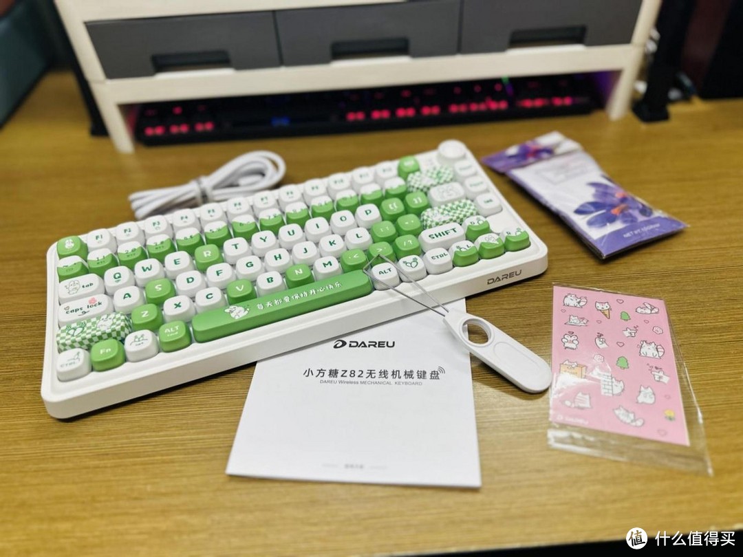 可爱与实力并存——达尔优小方糖Z82,完美拯救你的鼠标生存空间