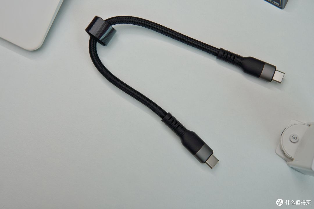更便携的移动高速读写——移速磁吸移动固态硬盘