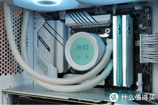 水冷、机箱都带屏幕会是一种什么效果？i5-14600K+RTX4060Ti+闪鳞G500装机展示