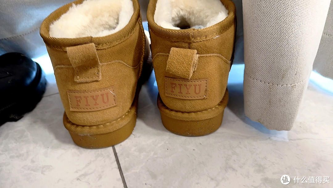 冬季出行有温度，冷冬必备雪地靴