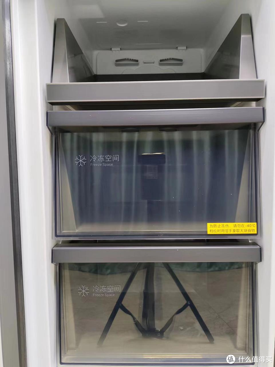 高端冰箱和普通冰箱有什么区别？年货节买高端哪款冰箱好？本文将从多个维度横测多款高端冰箱！